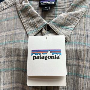 Patagonia NWT Men’s A/C shirt, Traveller:Tailored Grey, XL